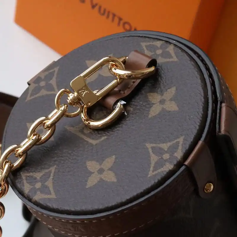 LV Bag 2308DJ0015