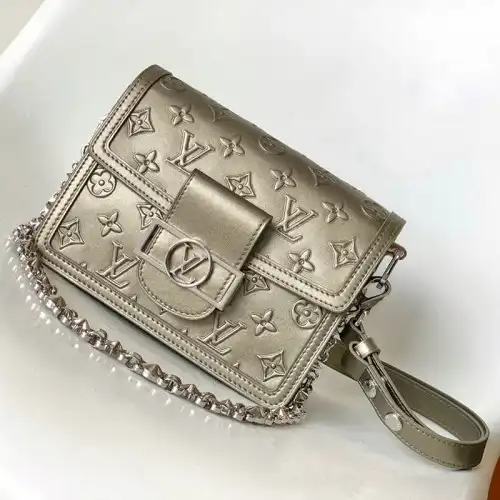 LV Bag 2308DJ0024