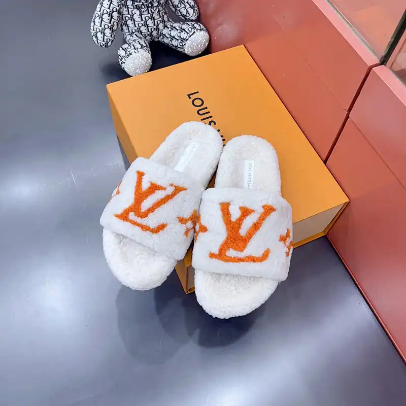 LV Shoes 2309PZ0050