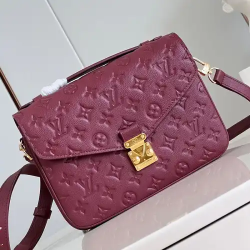 LV Bag 2309YA0004