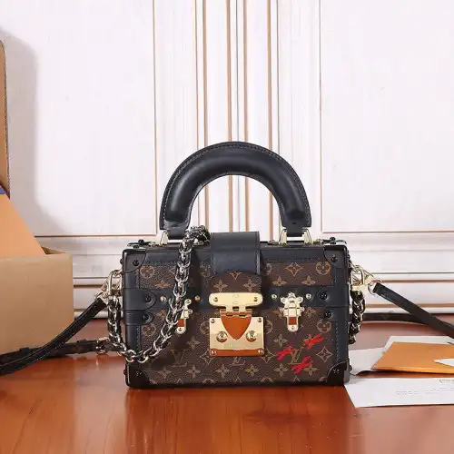 LV Bag 2309YA0017