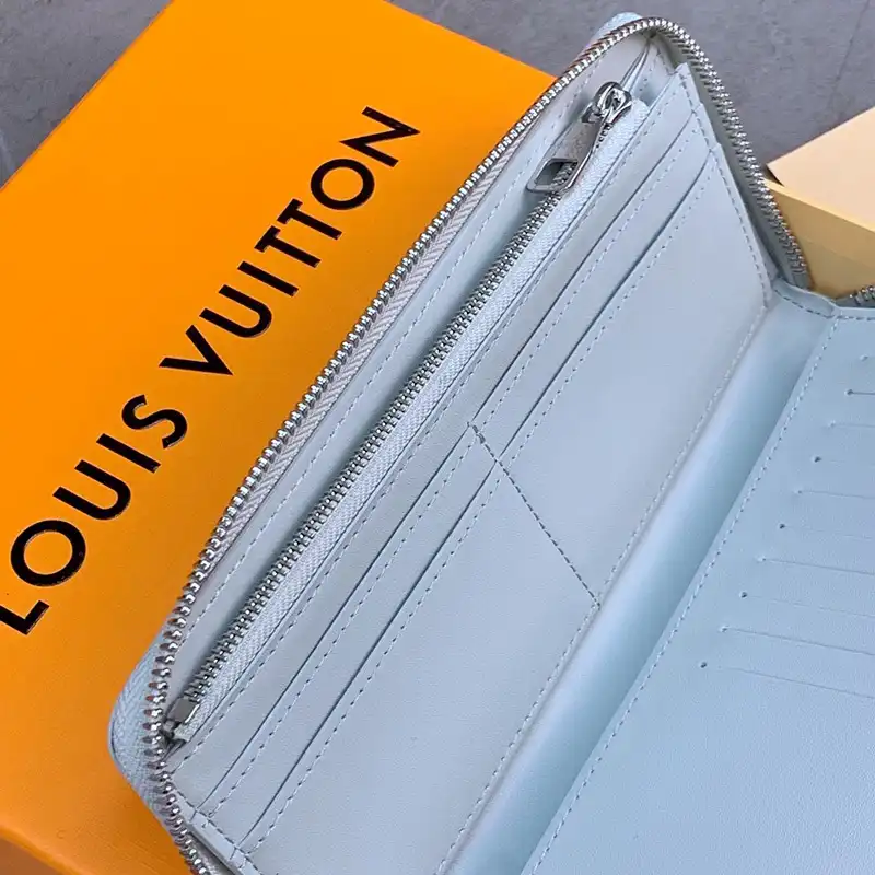 Fashionrepsfam ru LV Bag 2309YA0115