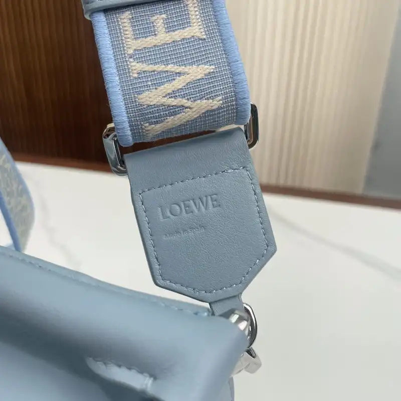 Loewe Bag 2309YA0133