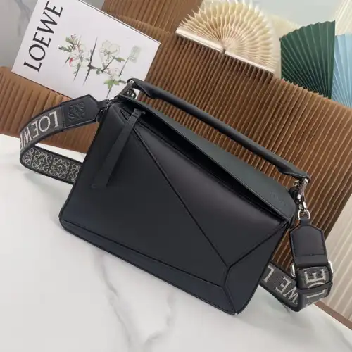 Loewe Bag 2309YA0134