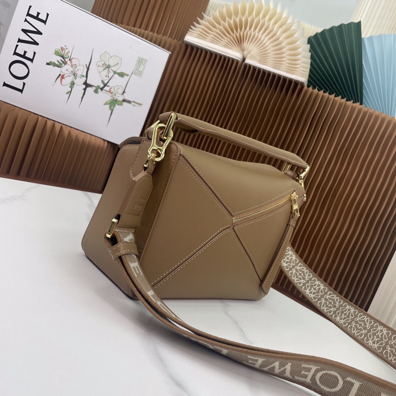 FASH Loewe Bag 2309YA0135