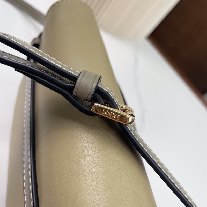 Loewe Bag 2309YA0140