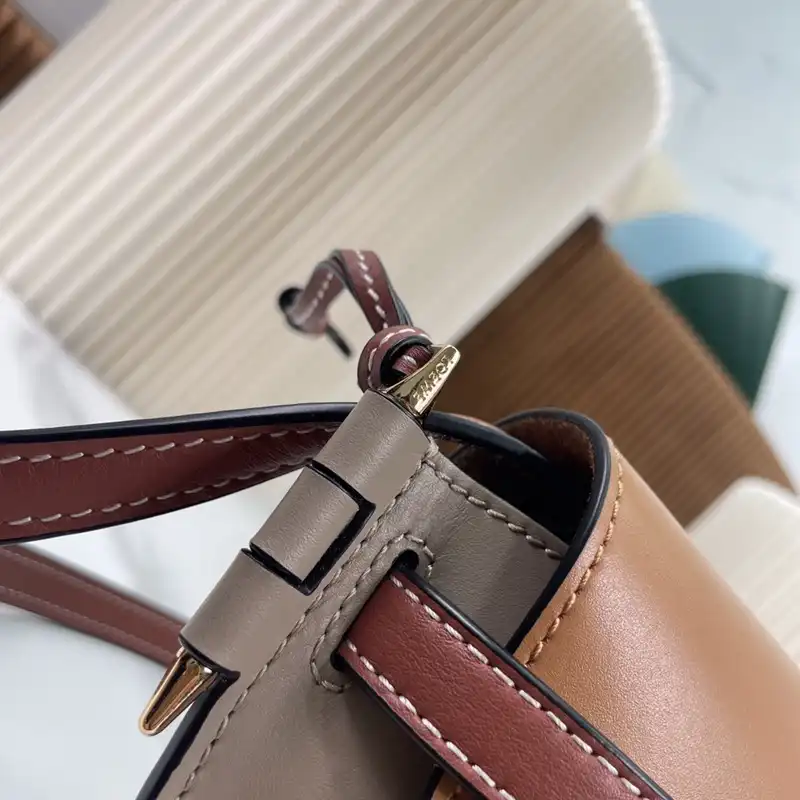 Loewe Bag 2309YA0141