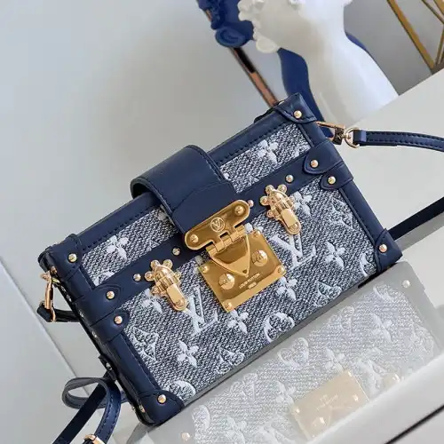 LV Bag 2309YA0150