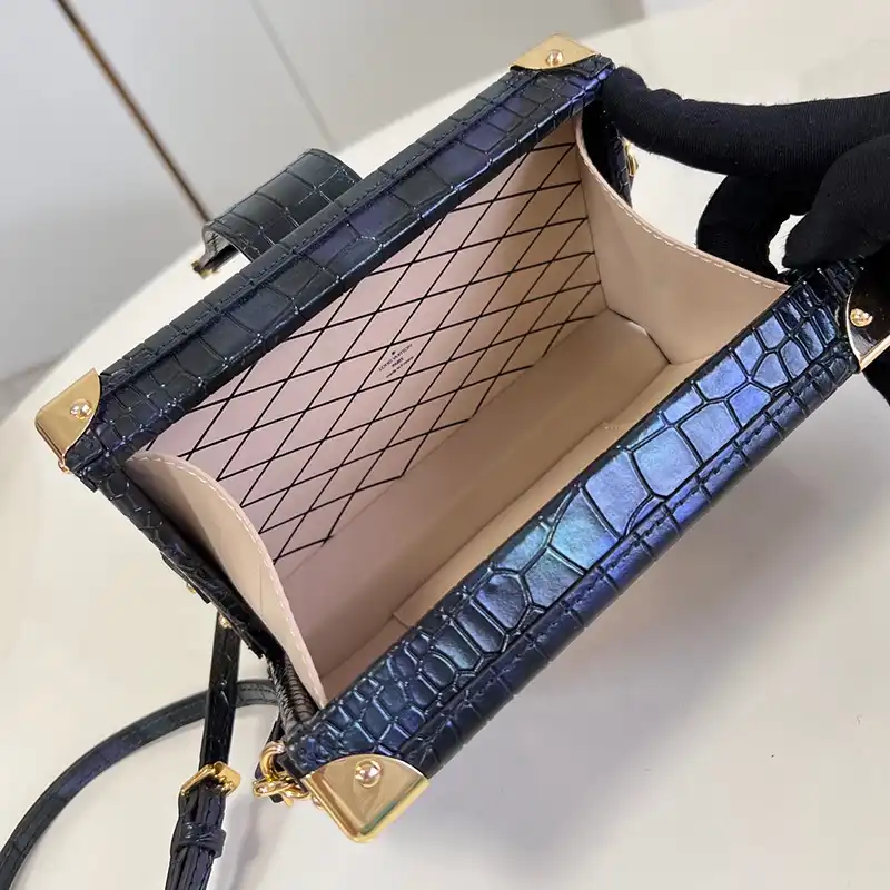 LV Bag 2309YA0153