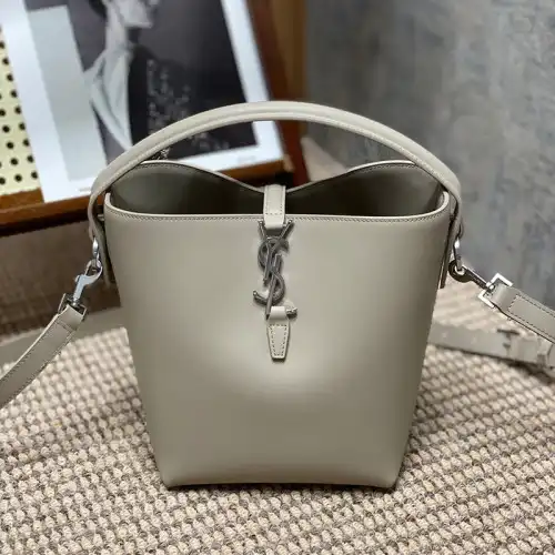 YSL Bag 2311HS0023