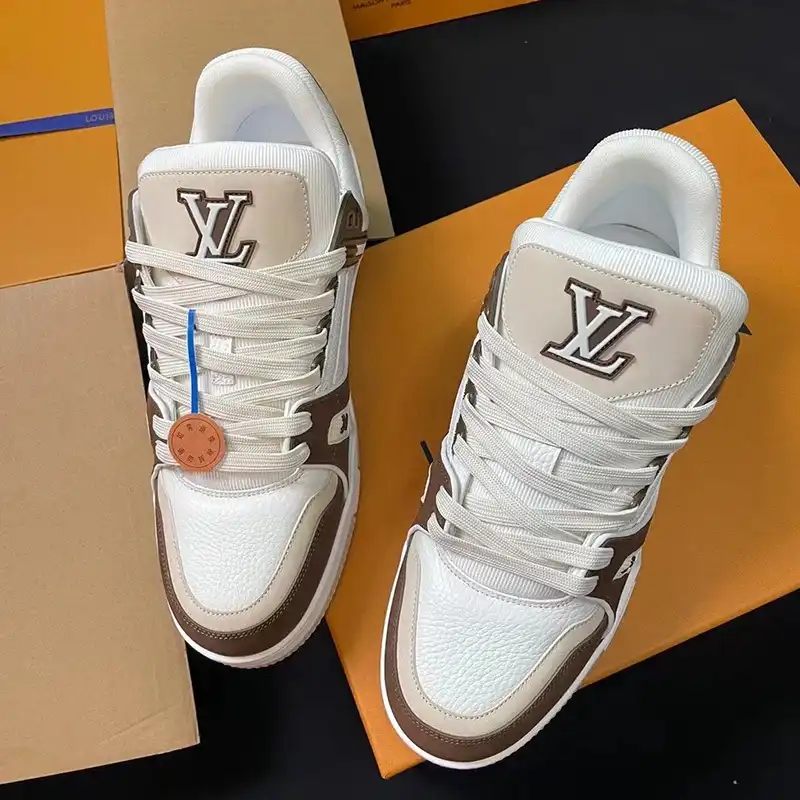 LV Shoes 2311PZ0069