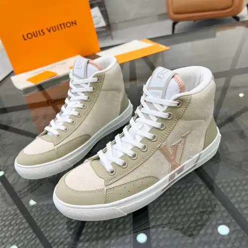 LV Shoes 2311PZ0076