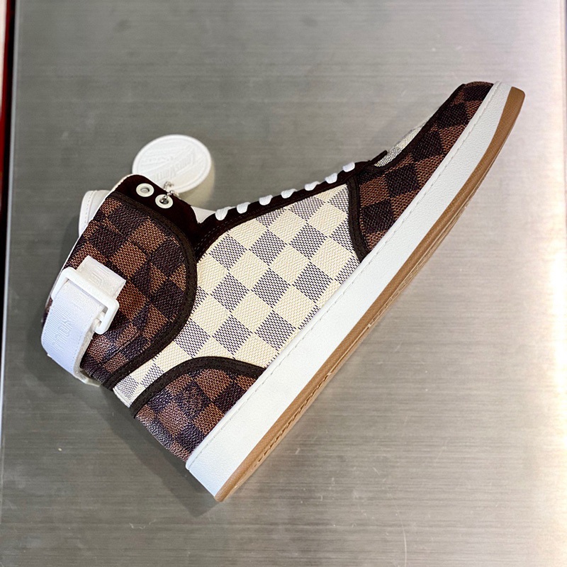 LV Shoes 2311PZ0106