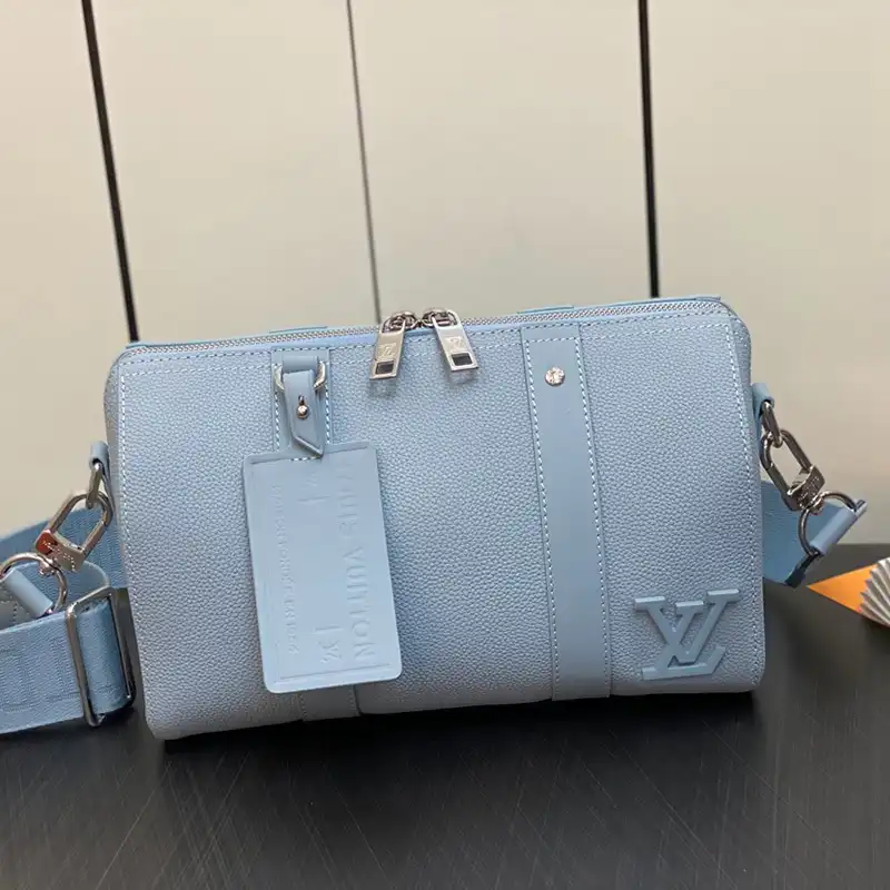 Fashionrepsfam ru LV Bags 2311YA0149