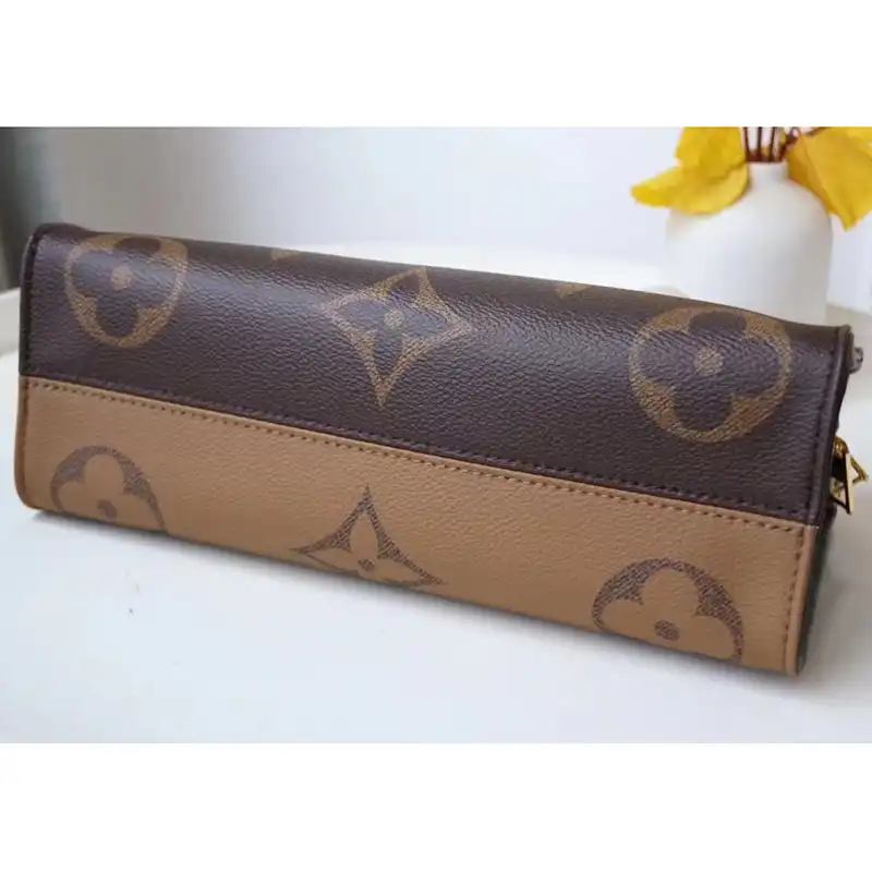 LV Bag 2312HT0007