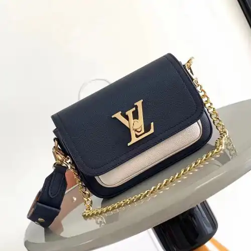 LV Bag 2312HT0008