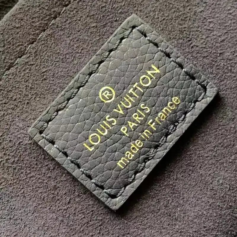 LV Bag 2312HT0008