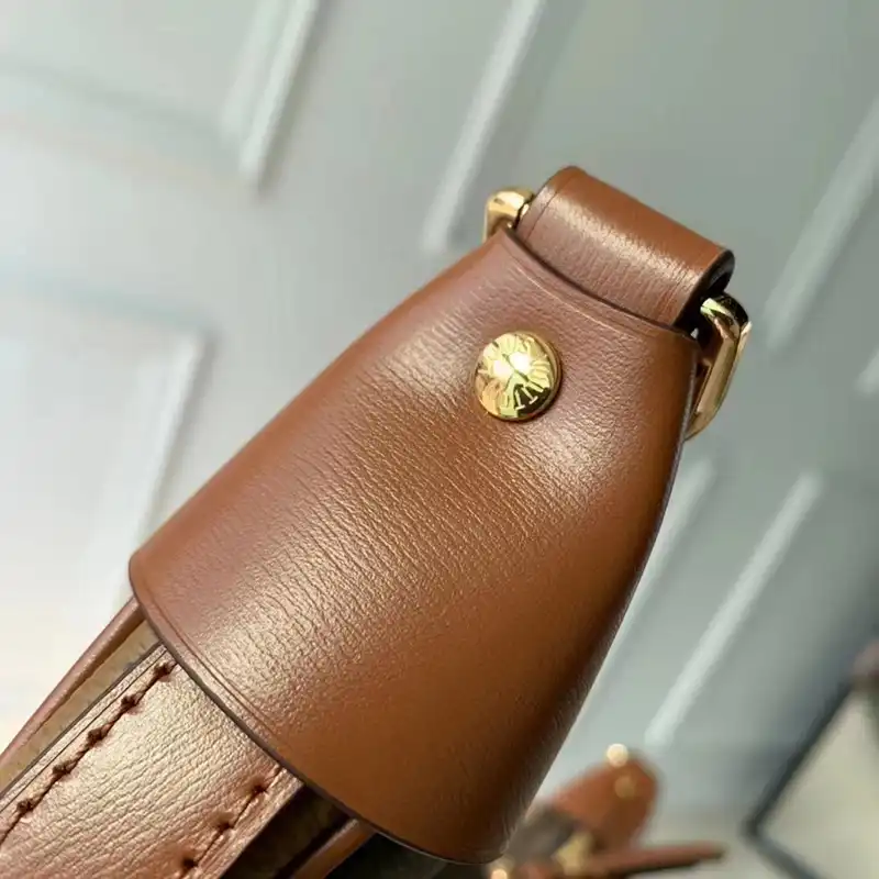 LV Bag 2312HT0009