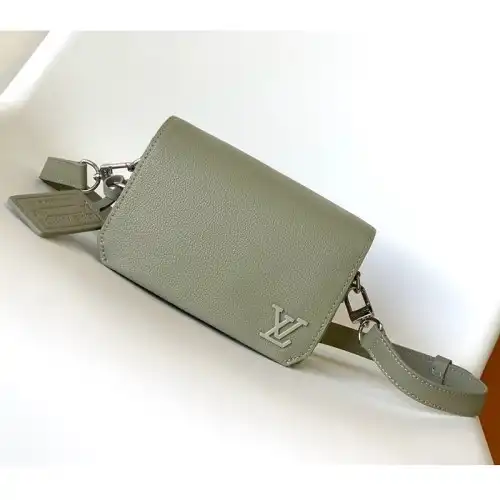 Fashionrepsfam ru LV Bags 2312YA0007