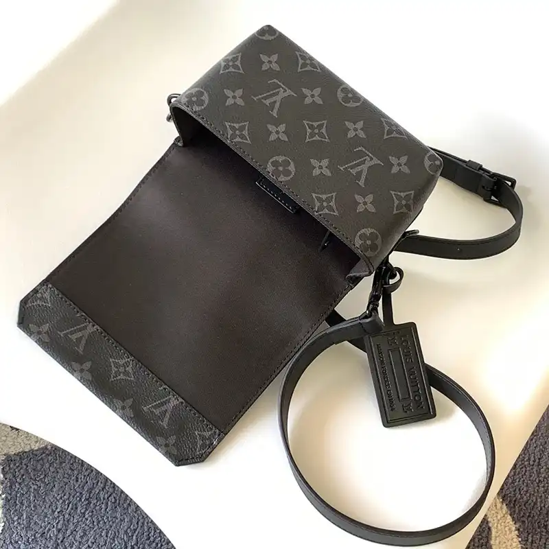 Official FashionRep LV Bags 2312YA0010