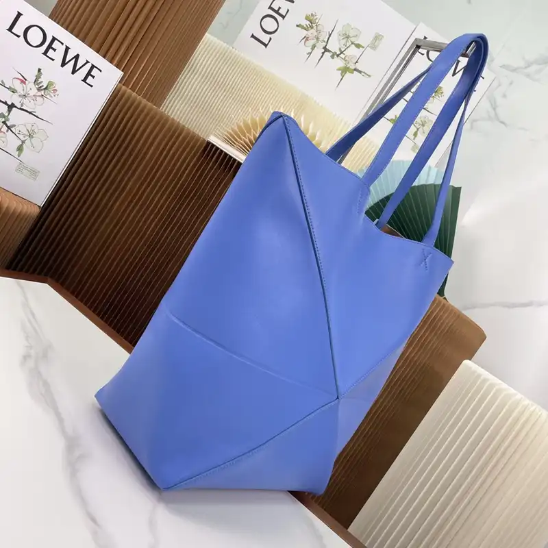 Loewe Bags 2312YA0018