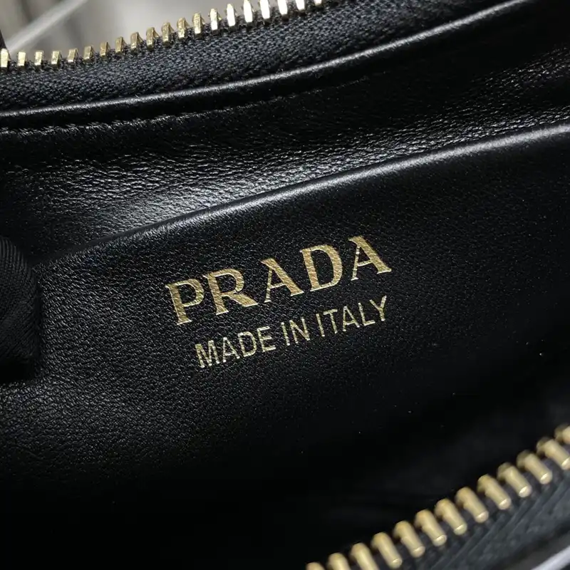 Prada Bags 2401YA0001