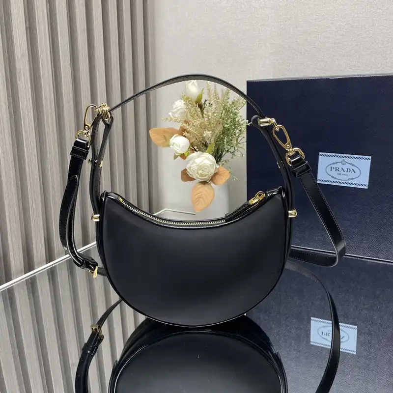 Prada Bags 2401YA0002