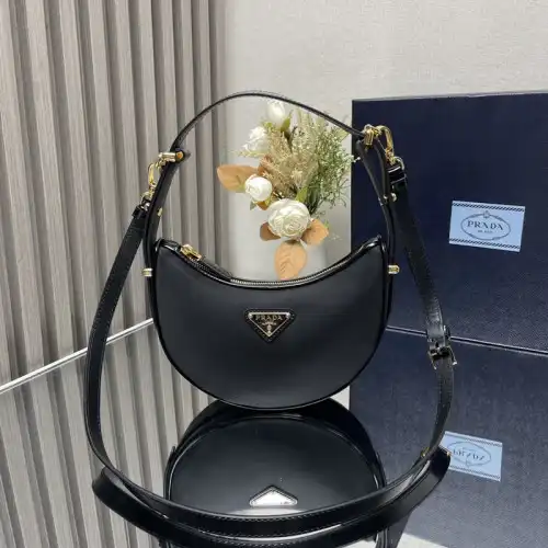 Prada Bags 2401YA0002