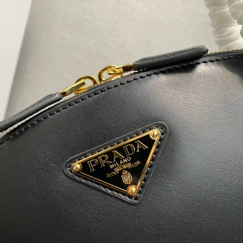 Prada Bags 2401YA0003