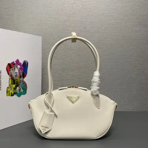 Prada Bags 2401YA0004