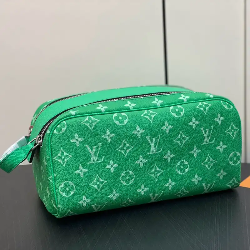 Fashionrepsfam ru LV Bags 2401YA0023