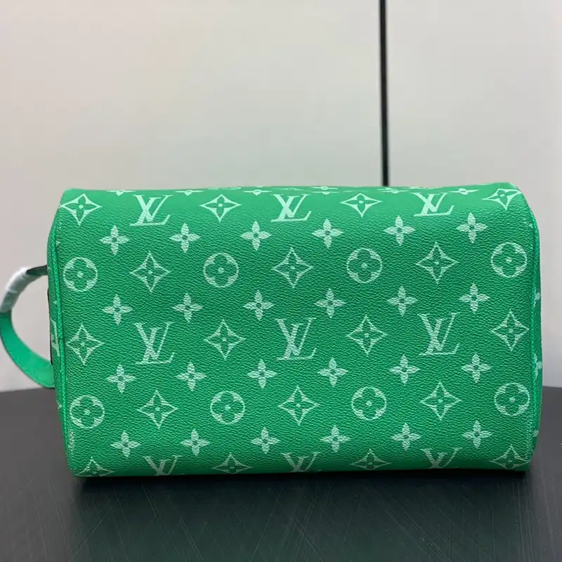 Fashionrepsfam ru LV Bags 2401YA0023