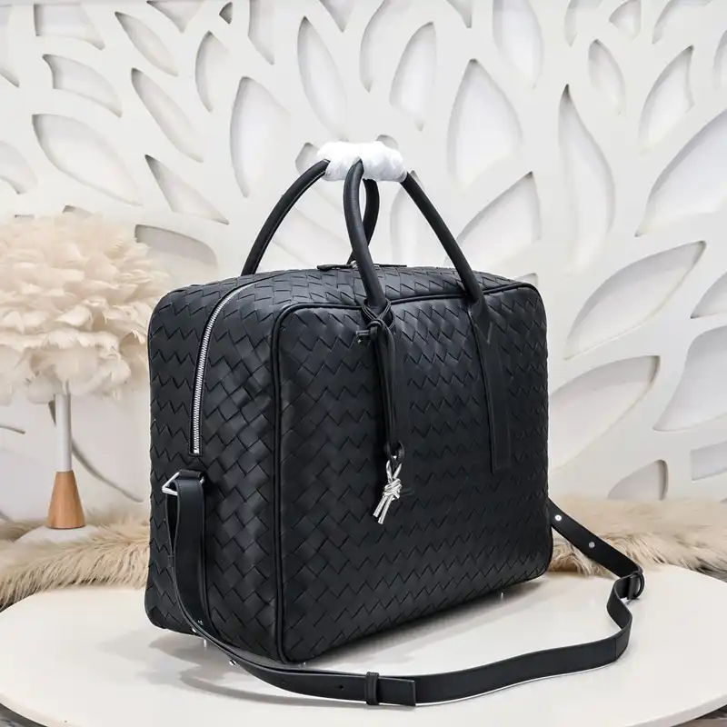 Official Brother Sam Bottega Veneta Bags 2401YA0102