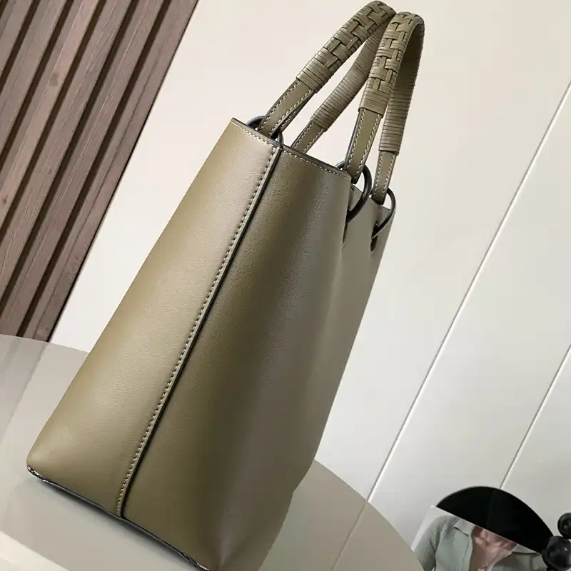 Loewe Bags 2401YA0162