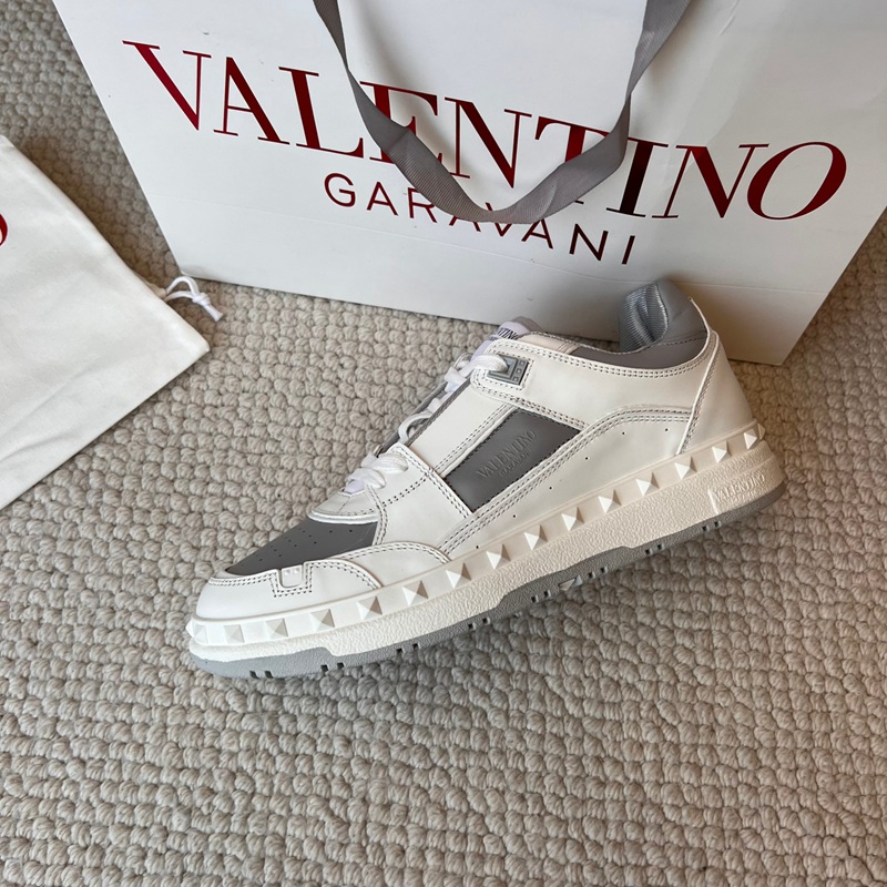 FASH Valentino Shoes 2402PZ0007