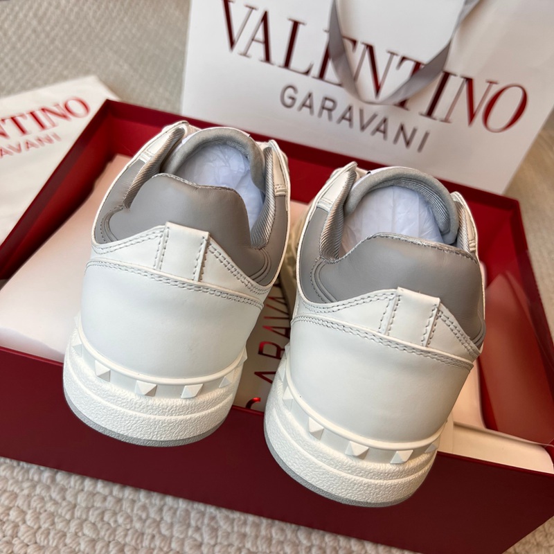 FASH Valentino Shoes 2402PZ0007