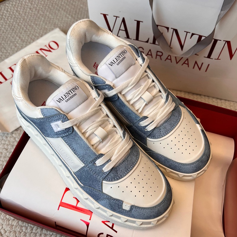 Valentino Shoes 2402PZ0008