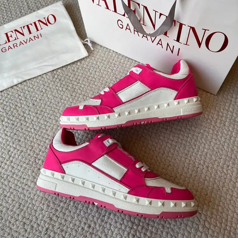 Valentino Shoes 2402PZ0009