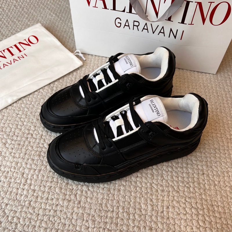 FASH Valentino Shoes 2402PZ0012