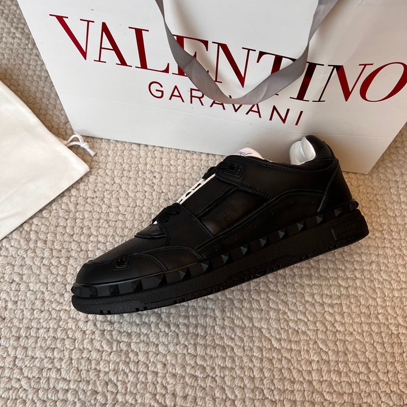 FASH Valentino Shoes 2402PZ0012