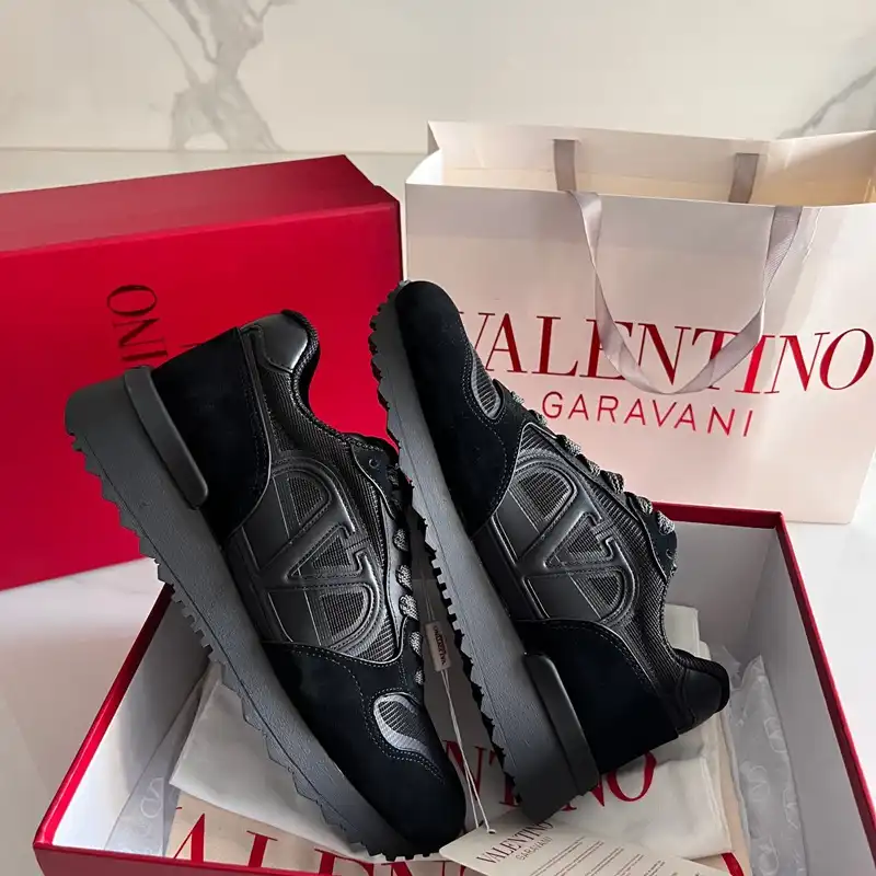 Valentino Shoes 2402PZ0015