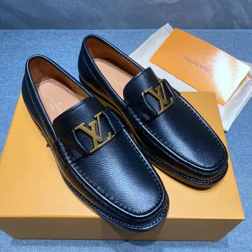 LV Shoes 2402PZ0026