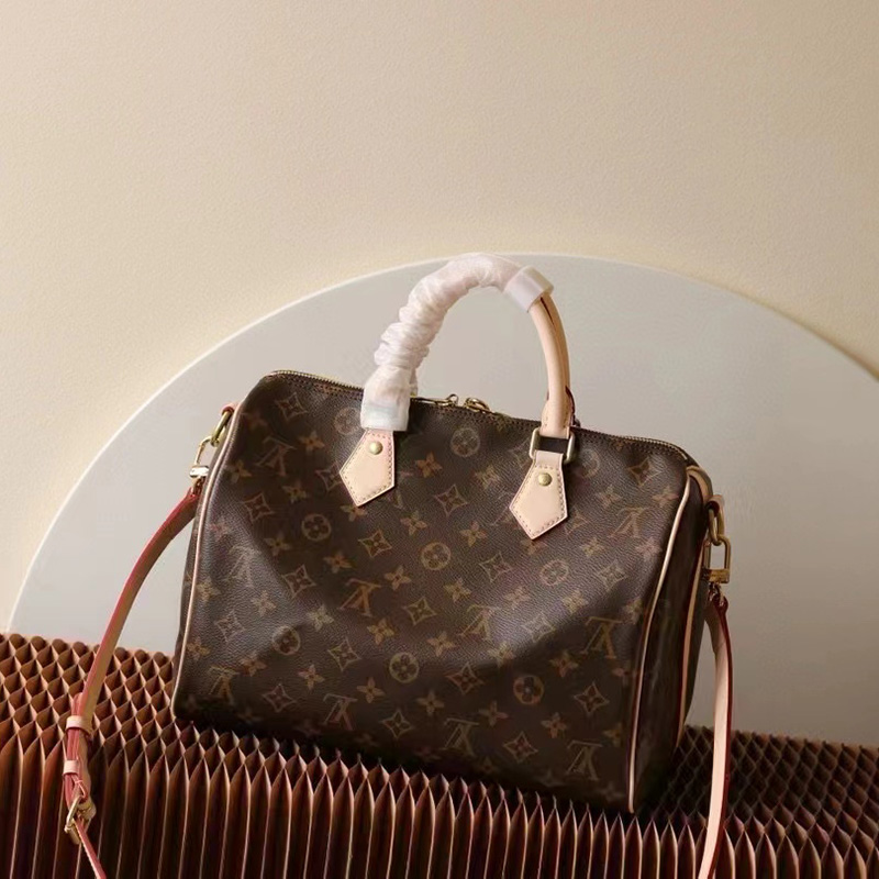 FASH LOUIS VUITTON Bag 2403HT0004