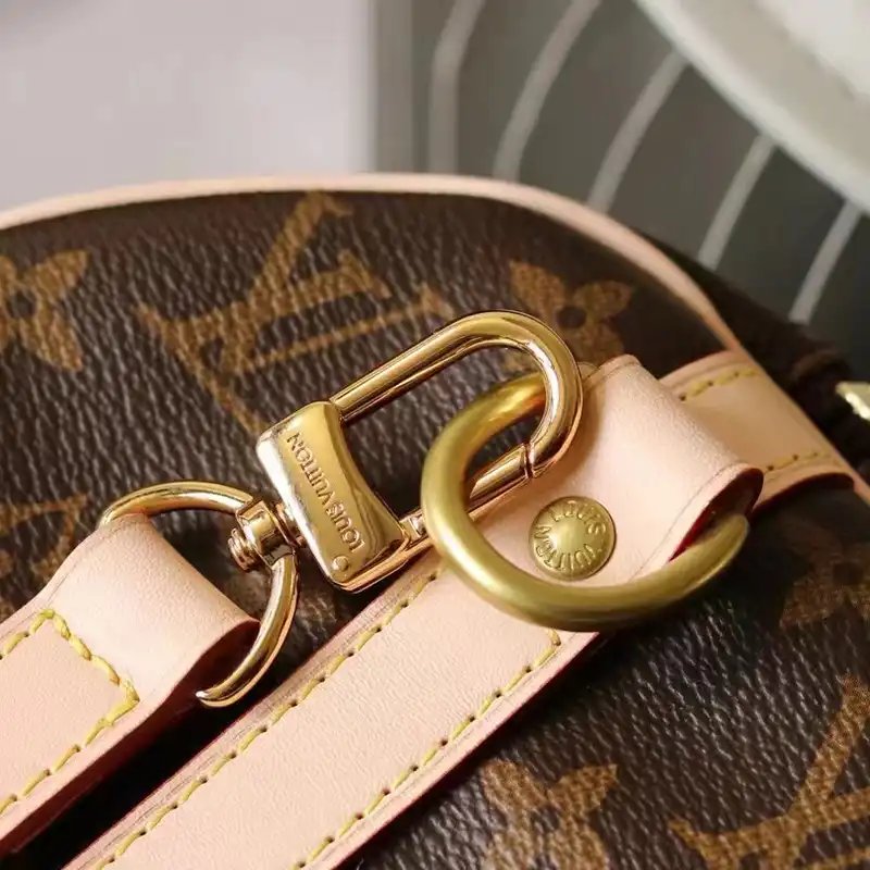 LV Bag 2403HT0004