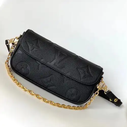 Fashionrep LV Bag 2403HT0010