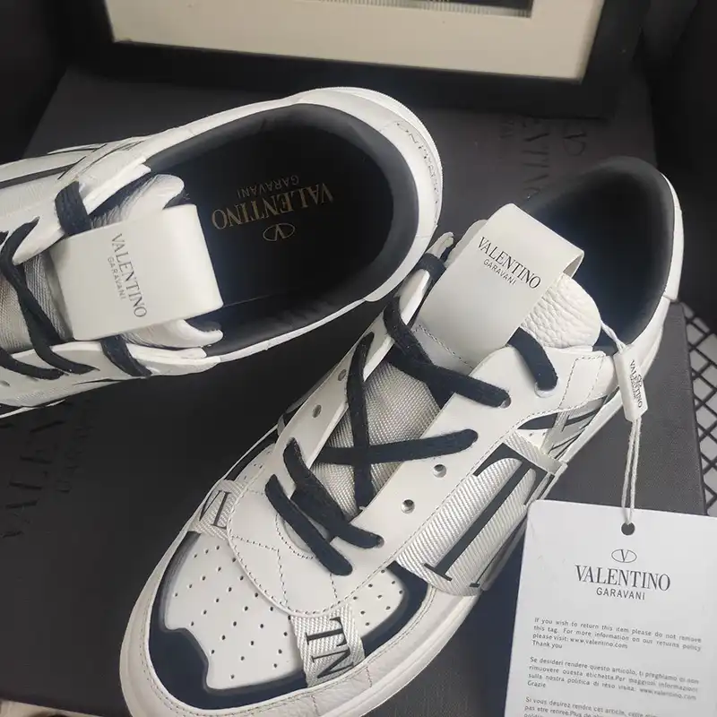 Valentino Shoes 2403PZ0024