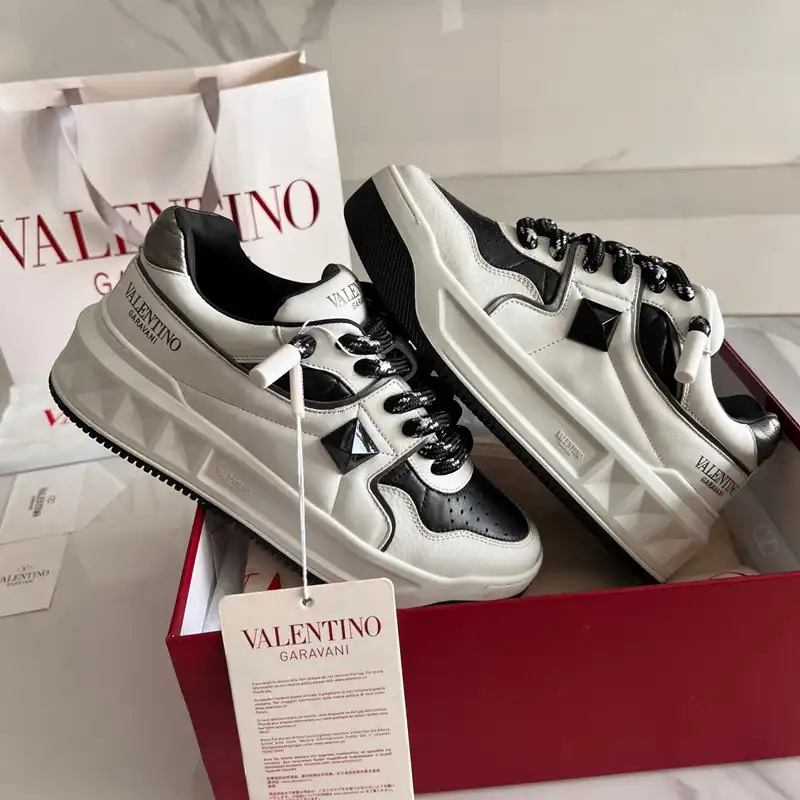 Fashionrep Valentino Shoes 2403PZ0029