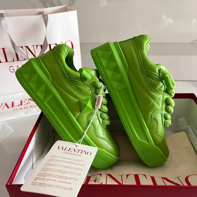 Valentino Shoes 2403PZ0031