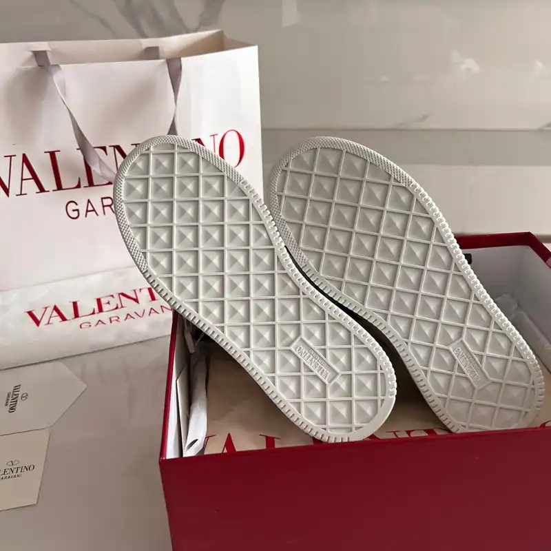 Valentino Shoes 2403PZ0032