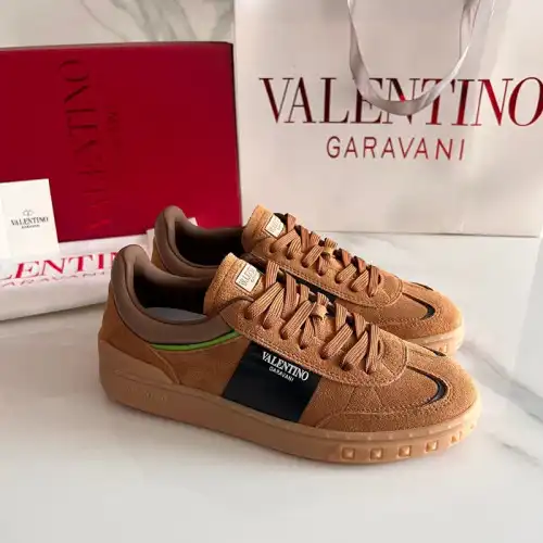 Valentino Shoes 2403PZ0036